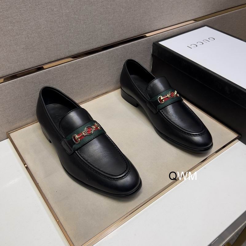 Gucci Men's Shoes 854